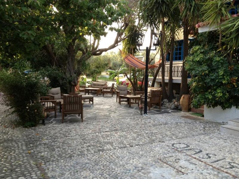 Oasis Hotel Bungalows Afandou Rhodes Exterior foto